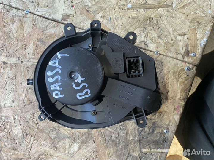 Моторчик печки Volkswagen Passat b5