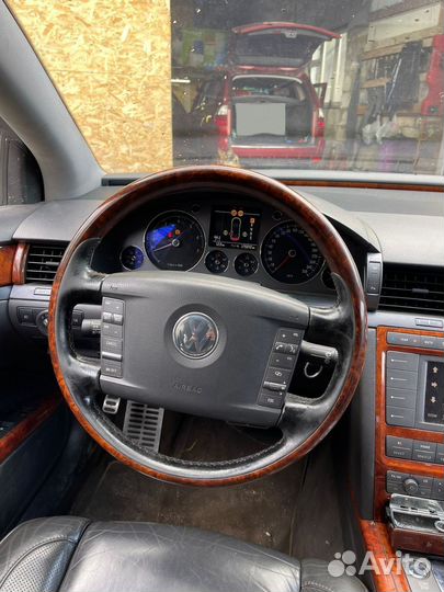 Volkswagen Phaeton 4.2 AT, 2003, битый, 179 000 км