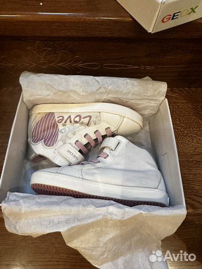 Кеды для девочки geox