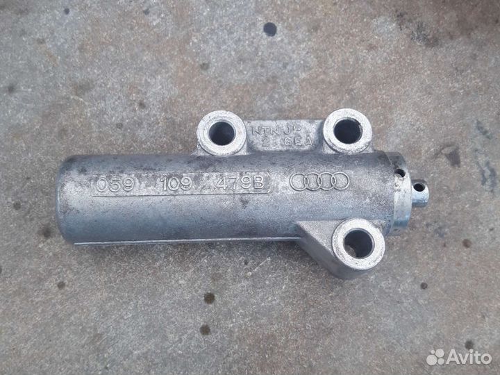 Натяжитель ремня грм Audi Volkswagen