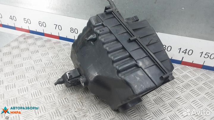 Корпус воздушного фильтра Land Rover Discovery 4