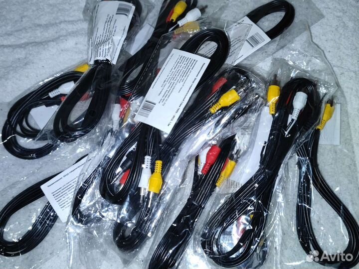 Шнур соединительный 3,5мм trrs – 3RCA, 1.5м