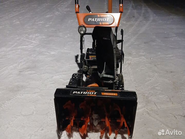 Снегоуборщик бензиновый бу