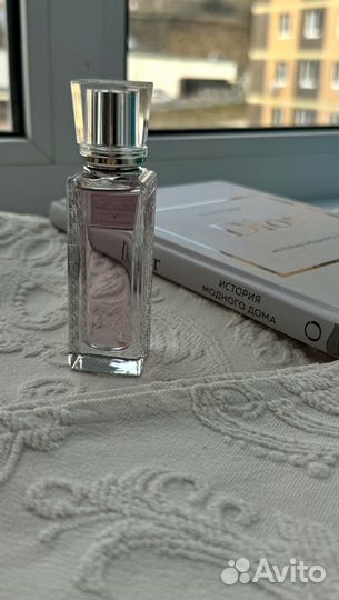 Dior miss dior eau de parfum roller pearl