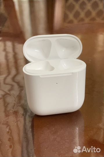 Беспроводные наушники apple airpods