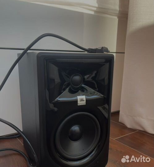 Новая Акустическая колонка jbl