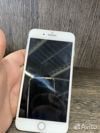 iPhone 8 Plus, 64 ГБ