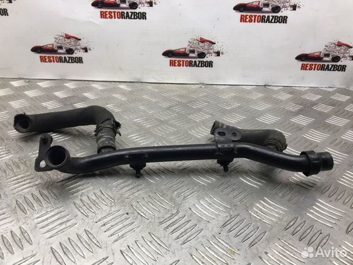 Патрубок системы охлаждения Audi A6 C6 2.0 2008