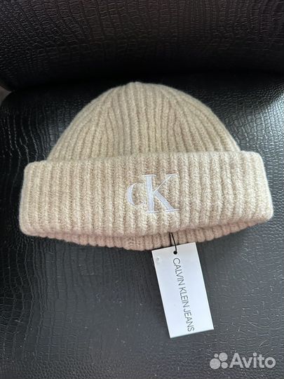 Шапка Calvin Klein Jeans