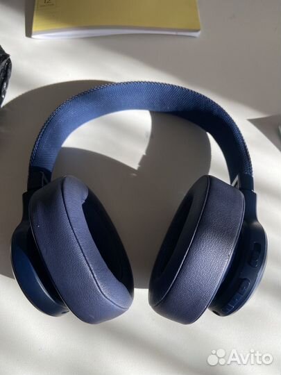 Беспроводные наушники jbl