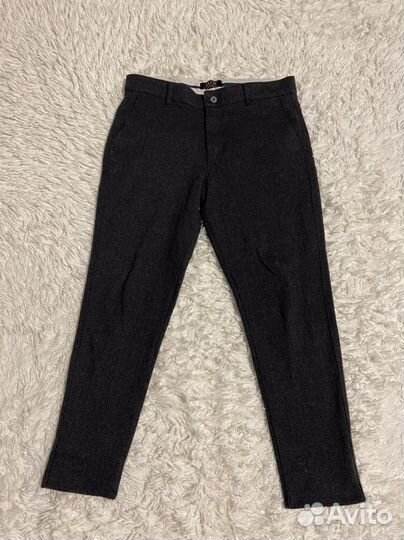 Серые брюки на мальчика 31