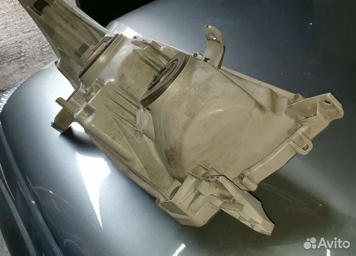 Фара toyota highlander