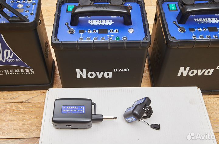 Студийный импульсный свет Hensel