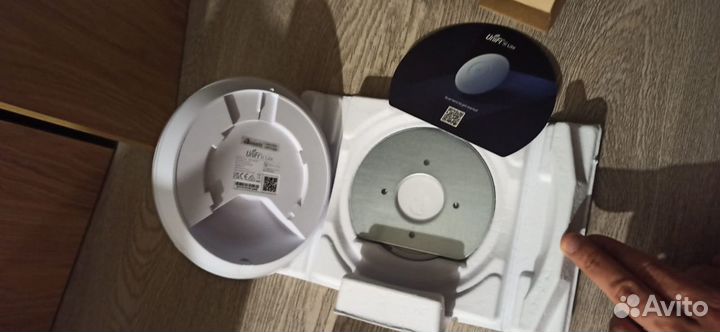 Точка Ubiquiti Wi-Fi 6 Point 2x2 MiMo U6 Lite