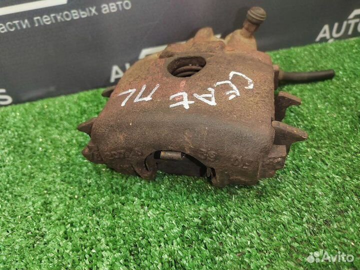 Суппорт передний левый Seat Cordoba 1 1.4 APE 2001