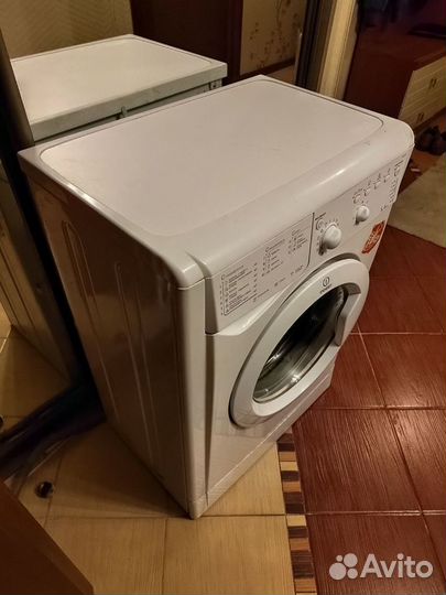 Стиральная машина indesit Iwsb5105