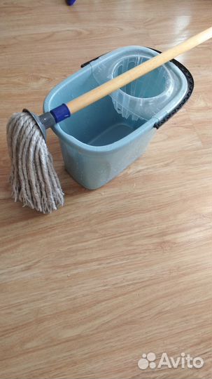Швабра с ведром и отжимом мало б/у
