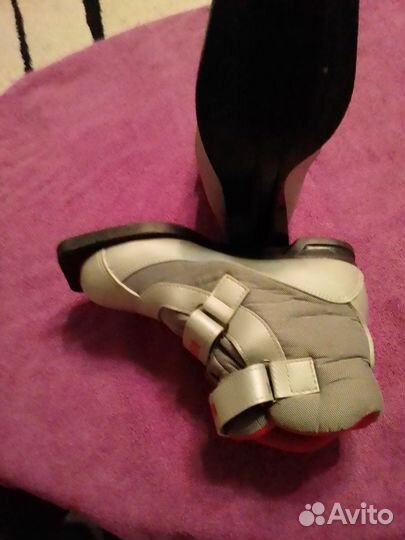 Лыжные ботинки