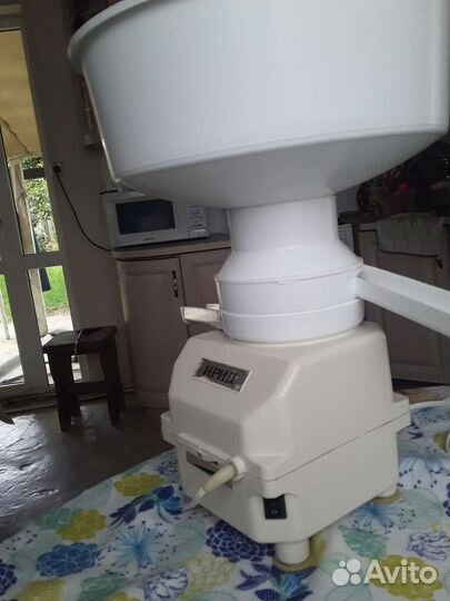 Сепаратор для молока электрический