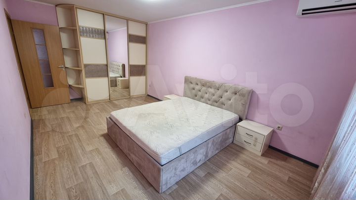 2-к. квартира, 72 м², 3/10 эт.