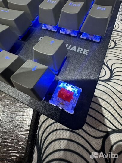 Red square keyrox tkl
