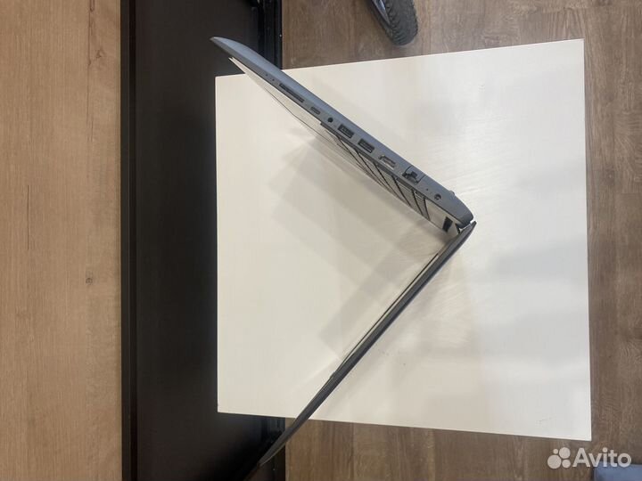 Ноутбук Lenovo ideapad320 core i3/озу 4Gb/SSD256Gb