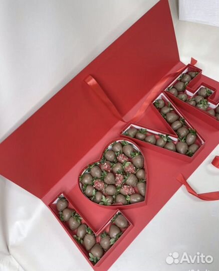 Клубника в шоколаде букеты