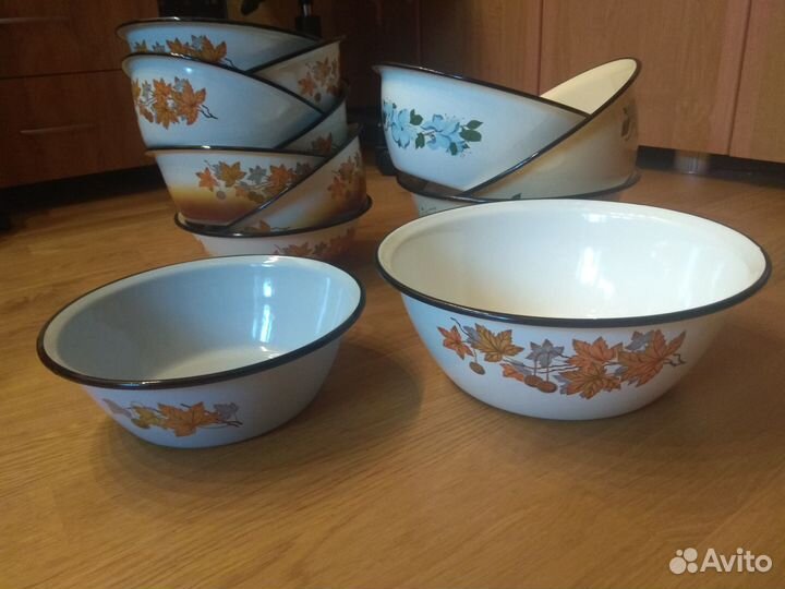 Миски эмалированные разных размеров СССР
