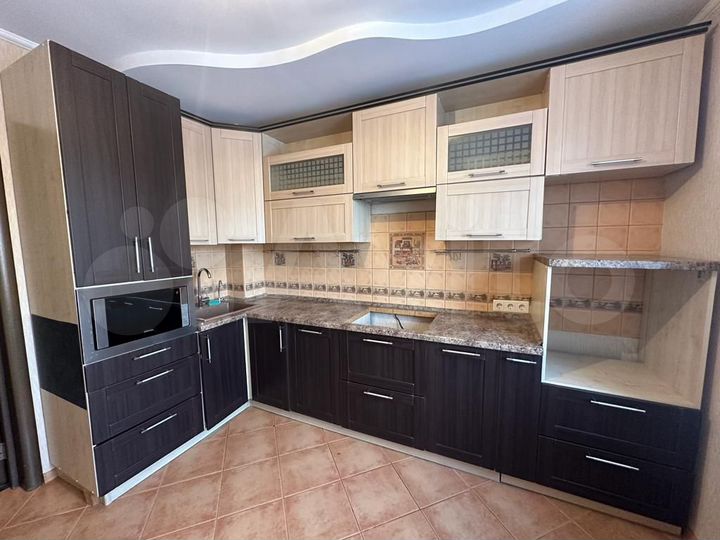 3-к. квартира, 84 м², 6/16 эт.