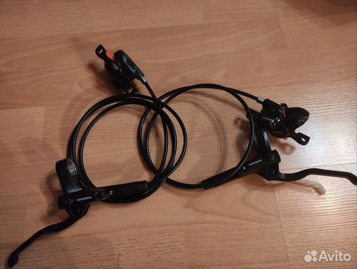 Гидравлические тормоза Shimano MT200