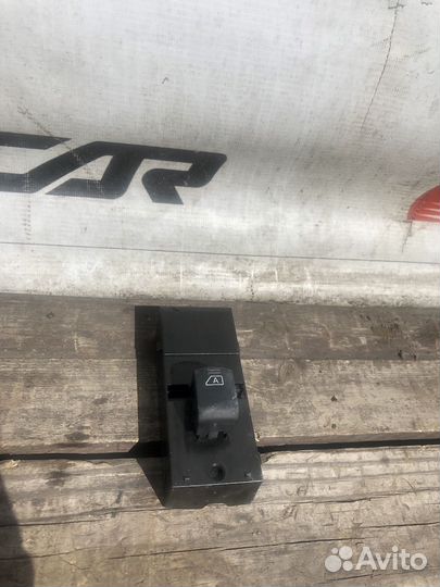 Блок упр. стеклоподьемниками Nissan Fairlady Z33 v