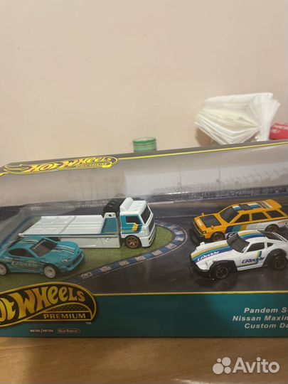 Hot wheels premium diorama drift