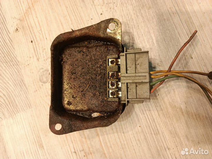 Регулятор генератора Ford Bronco Ii 3дв. 2.9 1985