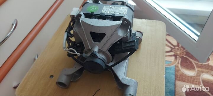 Электродвигатель от стиральной машины Самсунг