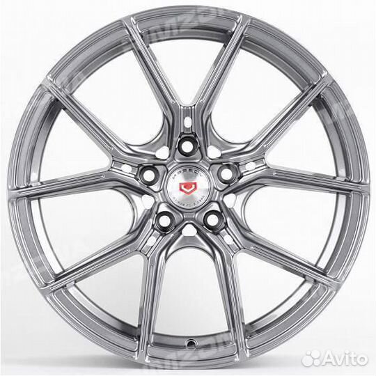 Литой диск в стиле vossen R18 5x114.3