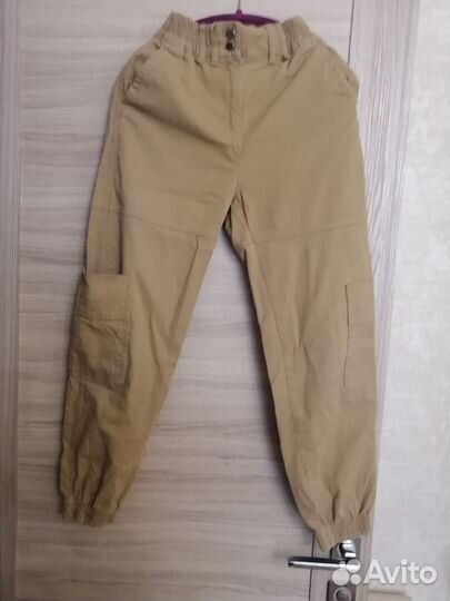 Брюки карго Bershka