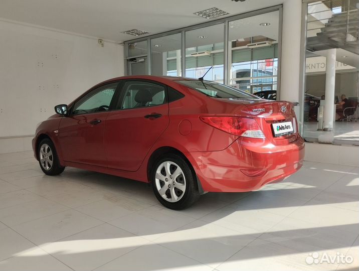 Hyundai Solaris 1.6 AT, 2012, 116 800 км