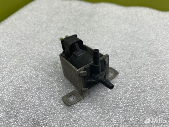 Клапан вакуумный Mercedes-Benz S-Class W140