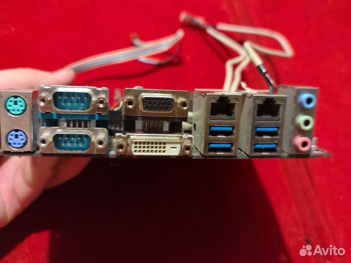 Материнская плата