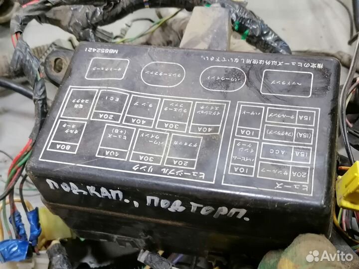 Проводка подкапотная Mitsubishi Mirage 1991 4G15