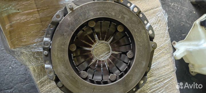 Маховик всборе со сцеплением для BMW e46 n42b20