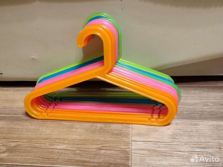 Вешалки плечики IKEA детские