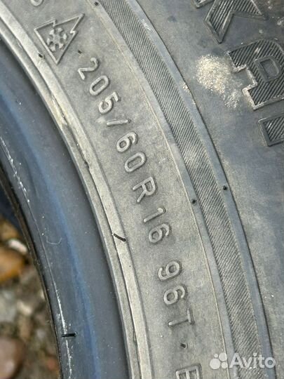 Nokian Tyres Hakkapeliitta 4 205/60 R16