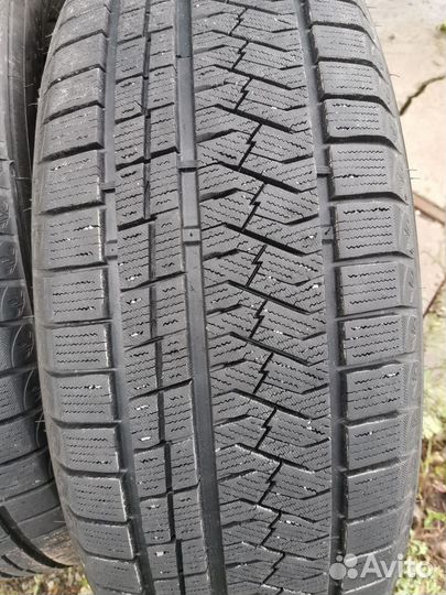 Triangle Snowlink TWT02 225/60 R18 104V