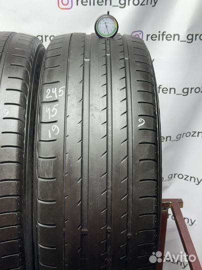 Yokohama Advan Sport V105 245/45 R19