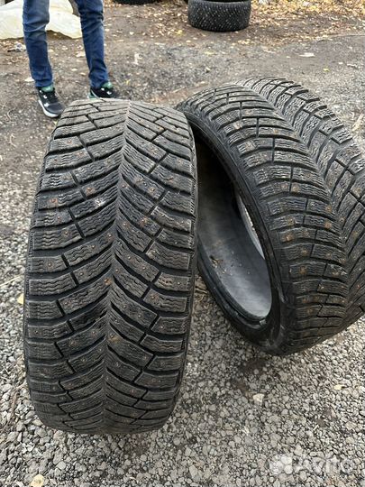 Michelin X-Ice North 4 235/45 R19