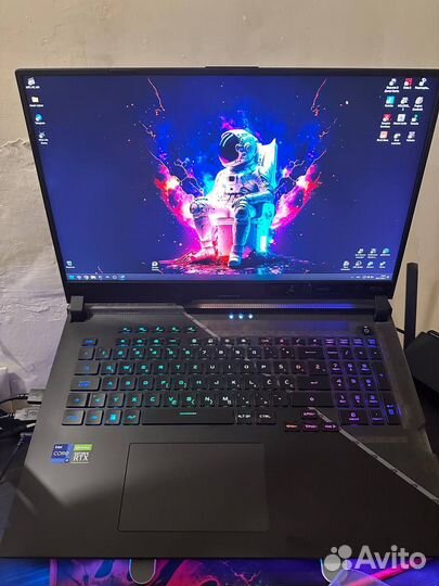 Asus rog strix scar 17 G733Z I9 12900h, RTX 3080 8