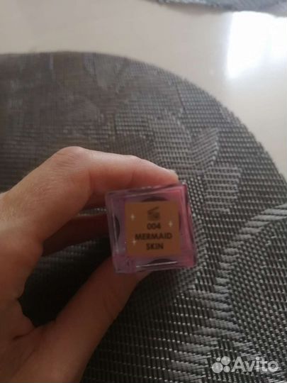 Тени для век