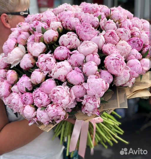 Пионы букет