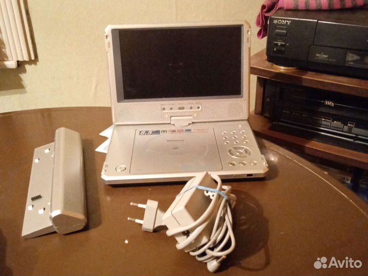 Портативный видеопроигрыватель